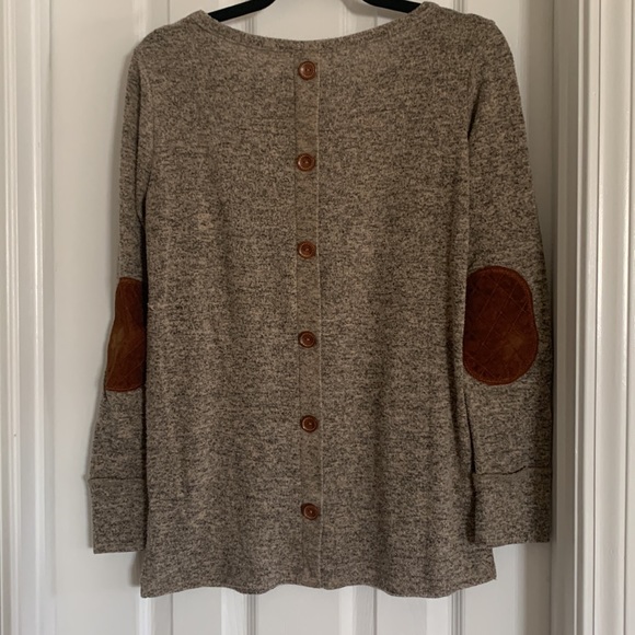 42pops light weight sweater with buttons on back and elbow patches - Picture 2 of 3